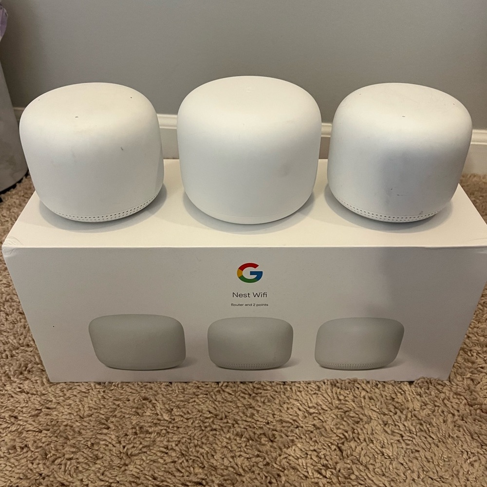Google Nest Wifi Router and Two Points